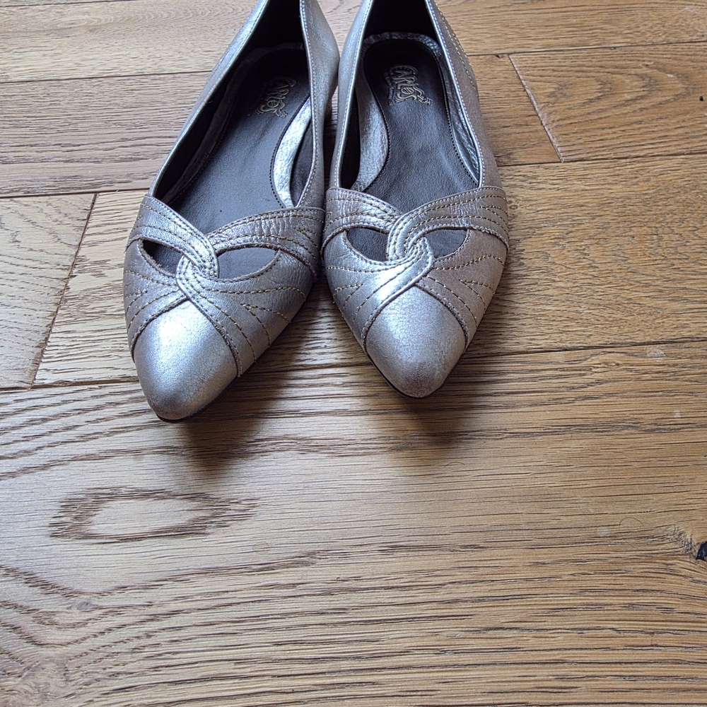 Carlos Silver Women's Flats - Picture 2 of 8